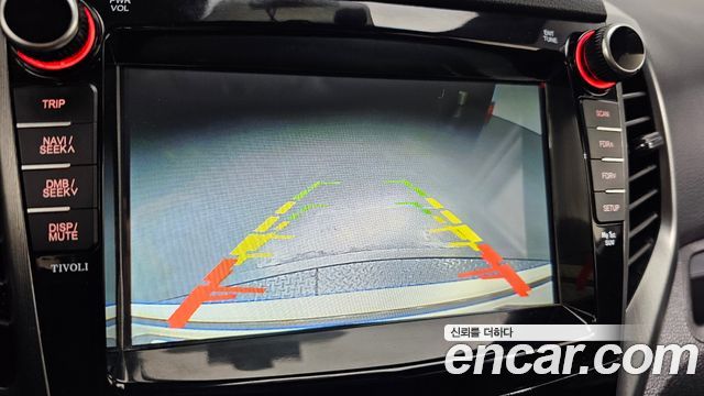 SsangYong Tivoli 2017 thumb 12