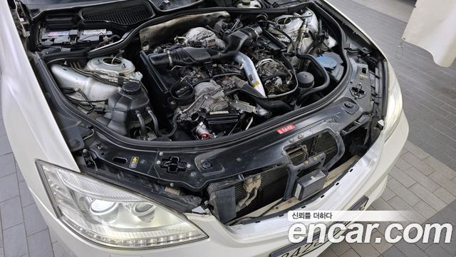 Mercedes-Benz S-Class 2010 thumb 7