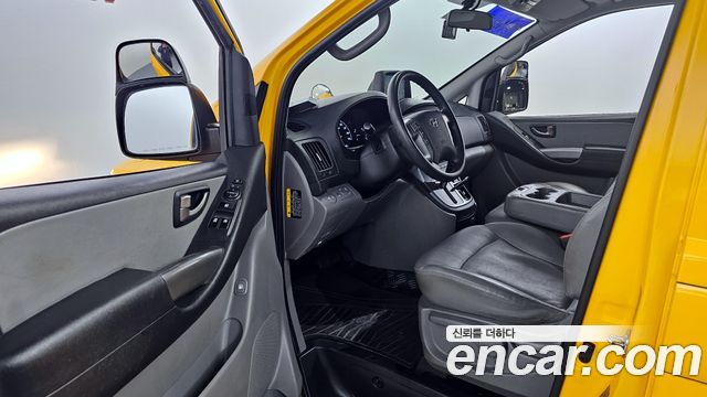 Hyundai Starex 2019 thumb 11