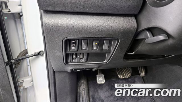 Renault Korea QM6 2016 thumb 12