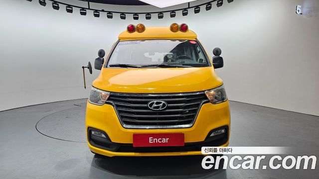 Hyundai Starex 2019 thumb 3
