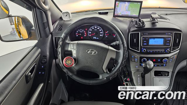 Hyundai Starex 2019 thumb 12