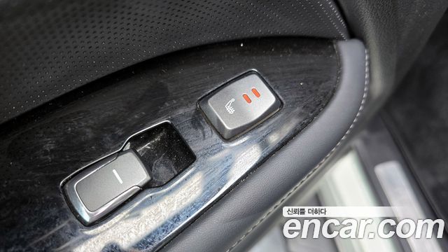 SsangYong Rexton 2017 thumb 12
