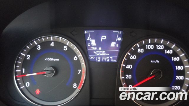Hyundai Accent 2011 thumb 9