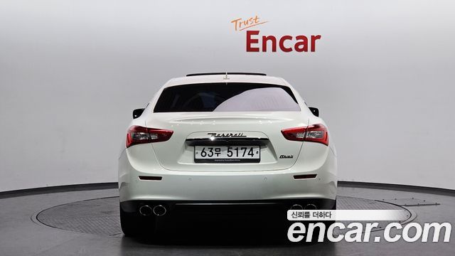 Maserati Ghibli 2015 thumb 5