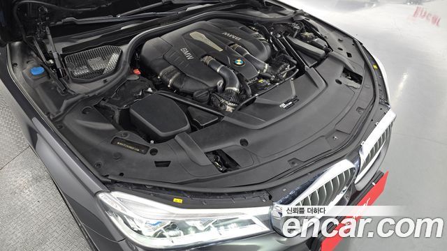 BMW 7 серии 2017 thumb 6