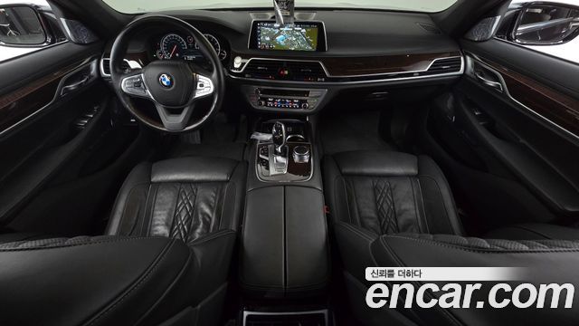 BMW 7 серии 2017 thumb 7