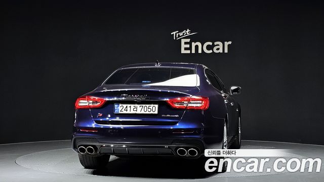 Maserati Quattroporte 2017 thumb 4