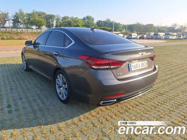 Genesis G80 2016 thumb 11