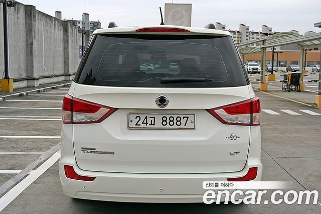 SsangYong Korando 2014 thumb 5