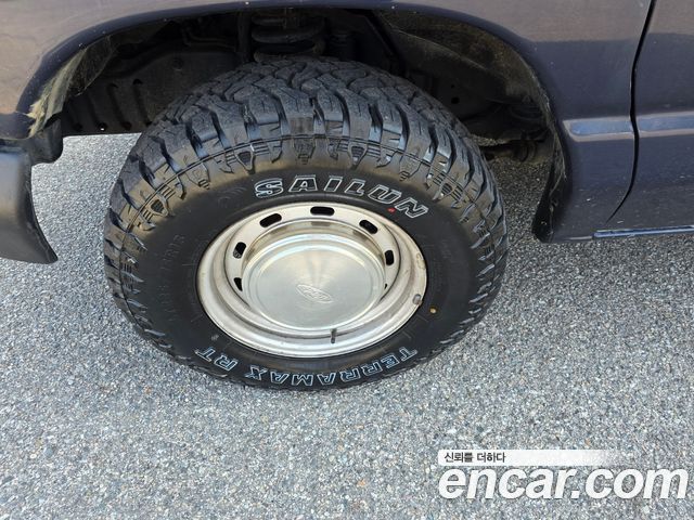 Ford E-Series 2003 thumb 6
