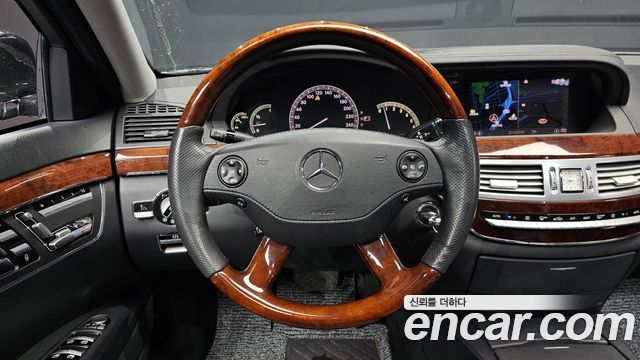 Mercedes-Benz S-Class 2009 thumb 11