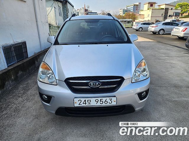 Kia Carens 2010 thumb 3
