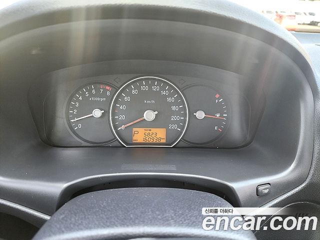 Kia Carens 2010 thumb 7