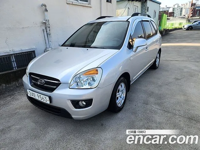 Kia Carens 2010 thumb 12