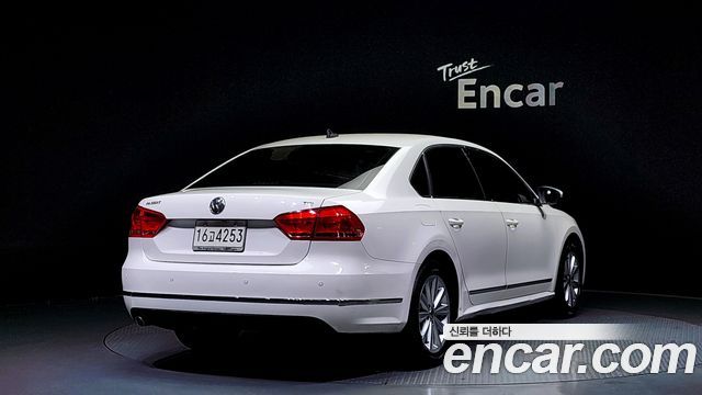 Volkswagen Passat 2015 thumb 2