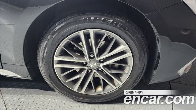Hyundai Grandeur 2017 thumb 5