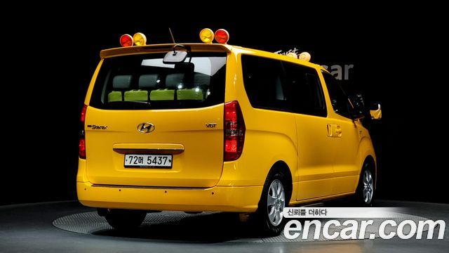 Hyundai Starex 2018 thumb 2