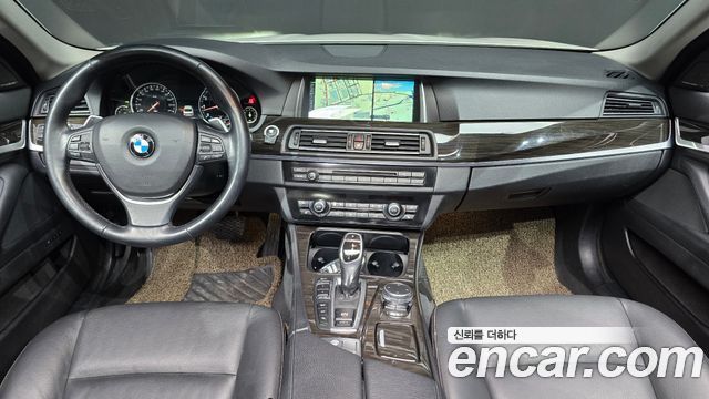 BMW 5 серии 2015 thumb 7