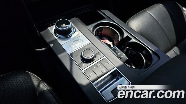 Land Rover Discovery 2019 thumb 9