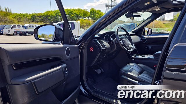 Land Rover Discovery 2019 thumb 12