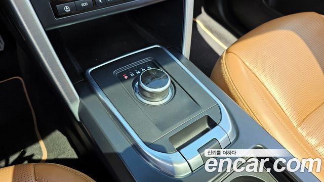 Land Rover Discovery Sport 2019 thumb 10