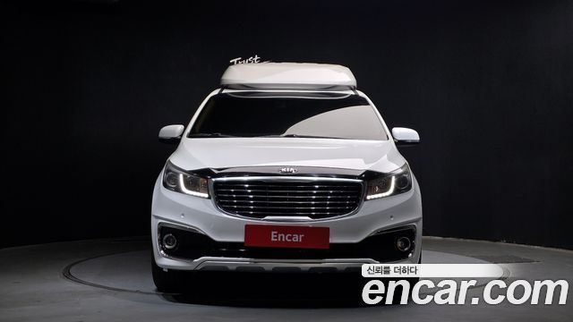 Kia Carnival 2015 thumb 4