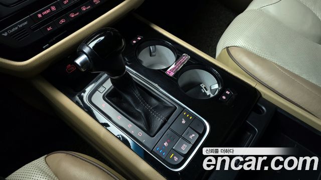 Kia Carnival 2015 thumb 9