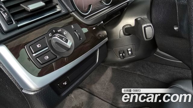 BMW 5 серии 2013 thumb 11