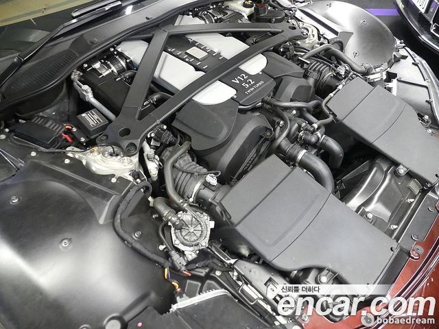 Aston Martin Vantage 4.0T V8 2023 thumb 6
