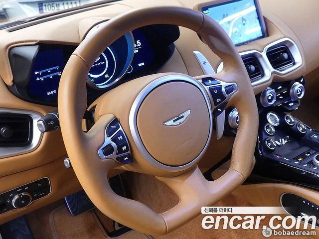 Aston Martin Vantage 4.0T V8 2023 thumb 10