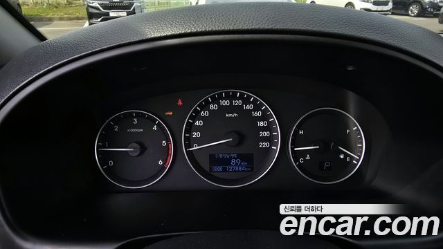 Hyundai Starex 2017 thumb 8