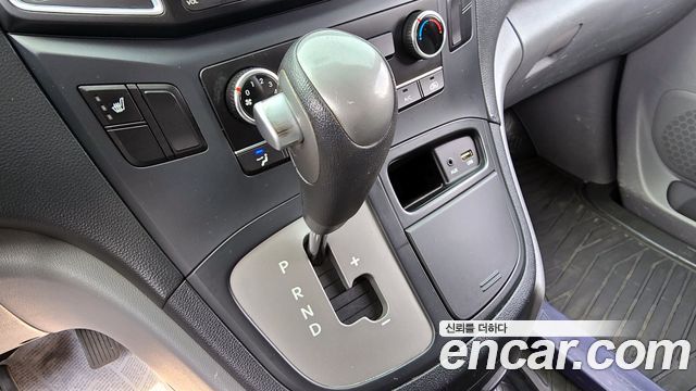 Hyundai Starex 2017 thumb 9
