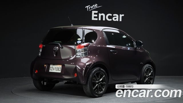 Toyota iQ 2010 thumb 3