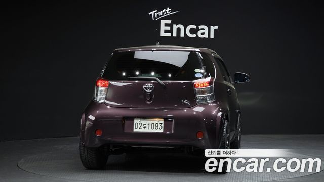 Toyota iQ 2010 thumb 5