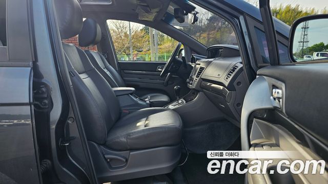 SsangYong Korando 2014 thumb 10