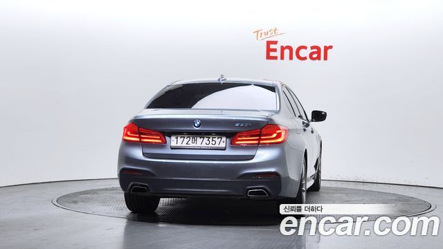 BMW 5 серии 2017 thumb 4