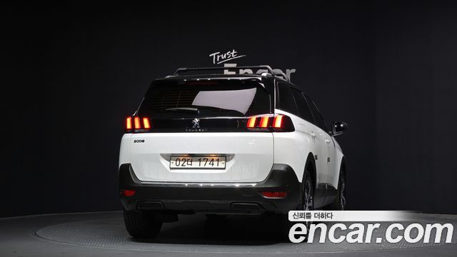 Peugeot 5008 2018 thumb 5