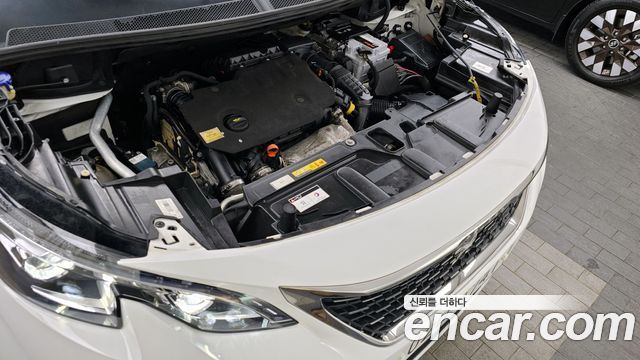 Peugeot 5008 2018 thumb 7