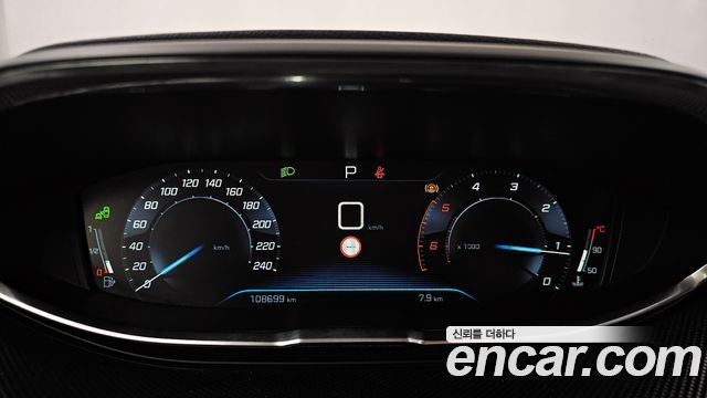Peugeot 5008 2018 thumb 8