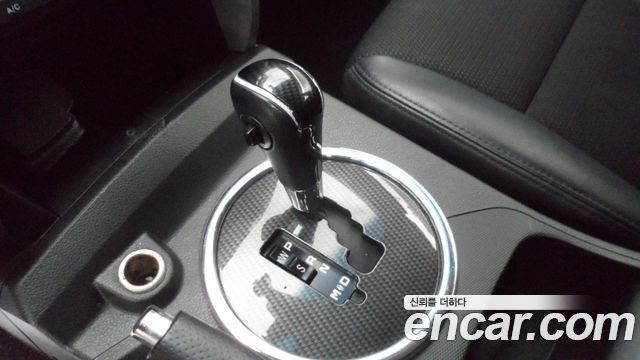 SsangYong Korando 2013 thumb 10