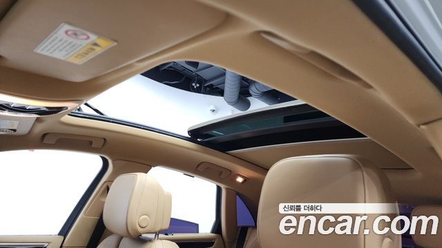 Porsche Macan 2015 thumb 12