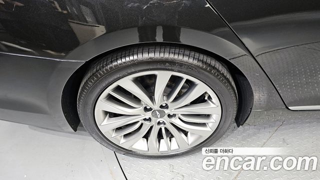 Genesis G80 2017 thumb 6
