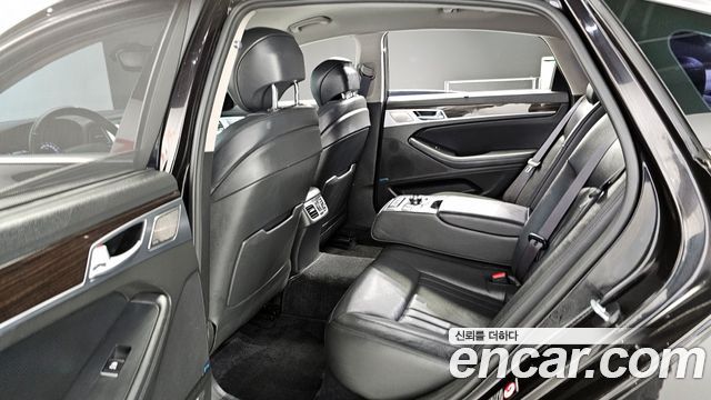 Genesis G80 2017 thumb 11