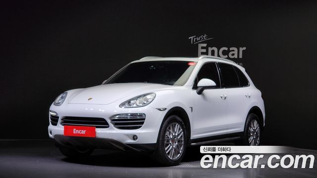 Porsche Cayenne 2013 thumb 2