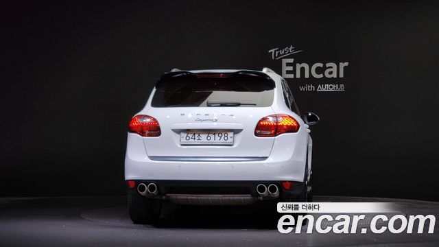 Porsche Cayenne 2013 thumb 5