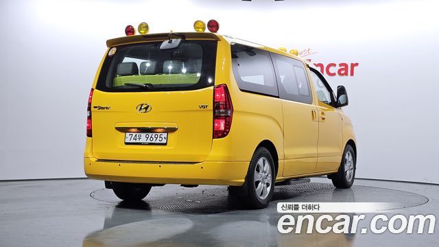 Hyundai Starex 2019 thumb 3