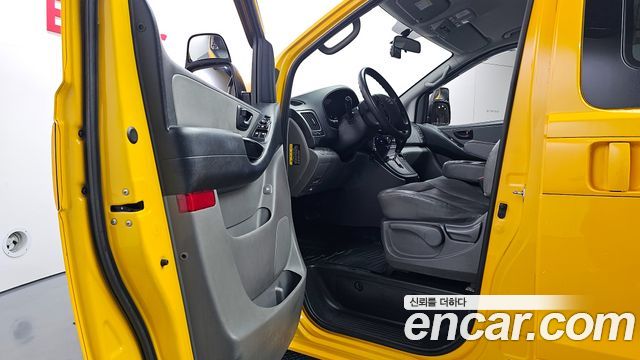 Hyundai Starex 2019 thumb 11