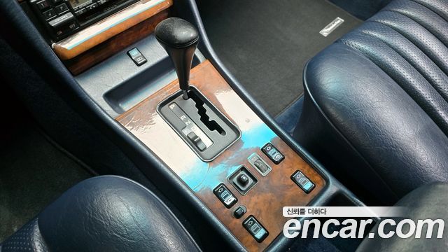 Mercedes-Benz SEL/SEC 1989 thumb 10