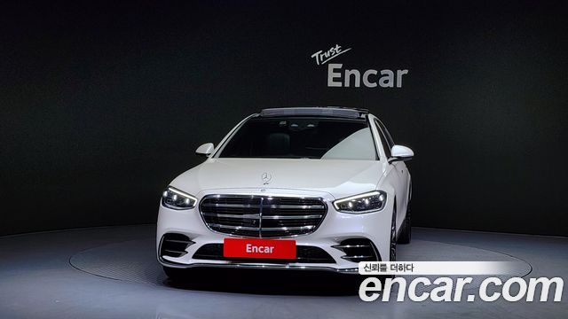 Mercedes-Benz S-Class 2023 thumb 4
